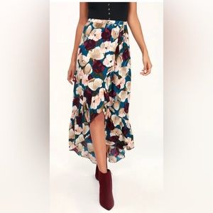 Gently used size XL O’Neill Blue Floral Print Ruffle High-Low Skirt